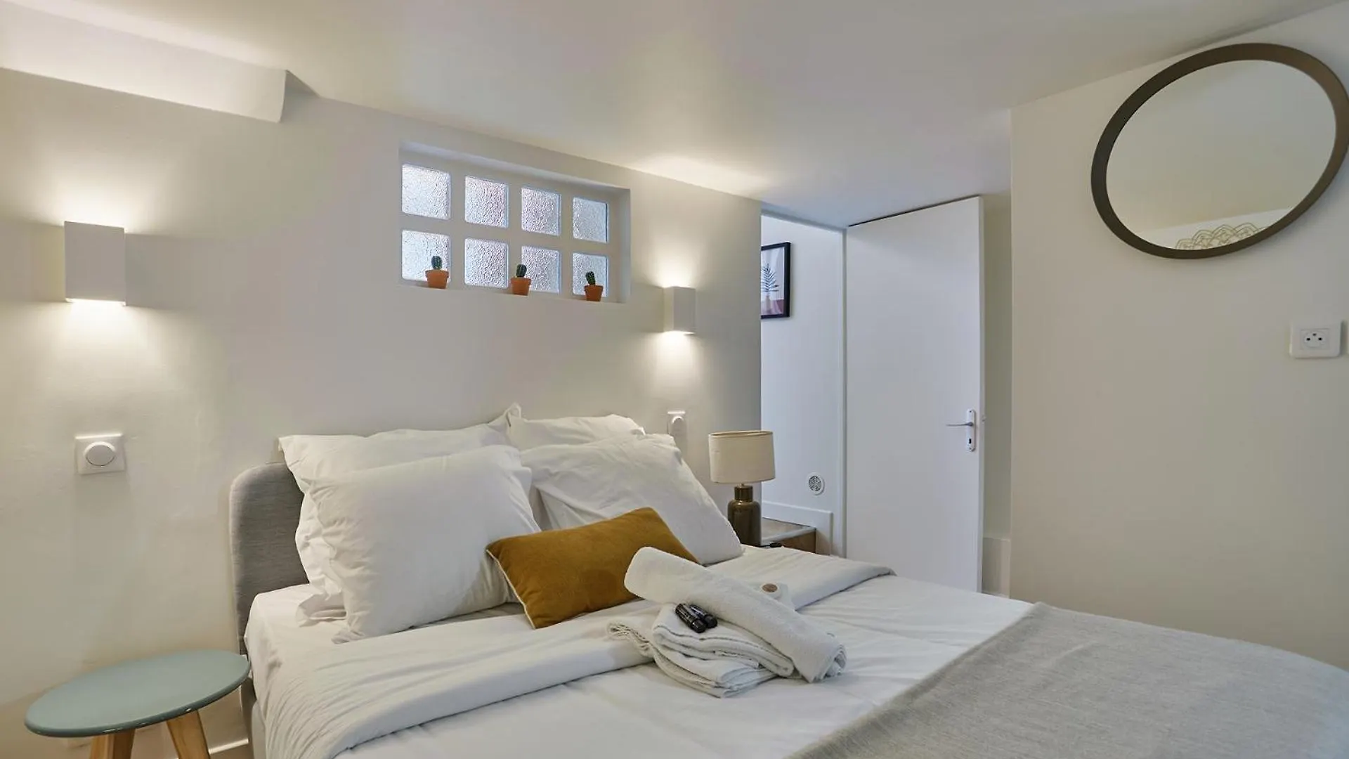 Apartment Saint Germain Des Pres By Studio Prestige Paris 0*,  France